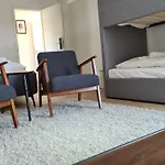Plenus Apartment Airport Arsterdamm