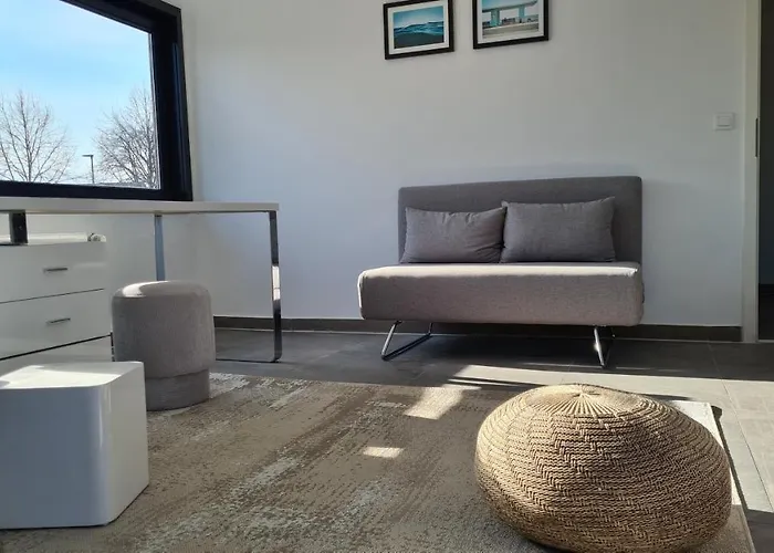 Plenus Apartment Airport Arsterdamm