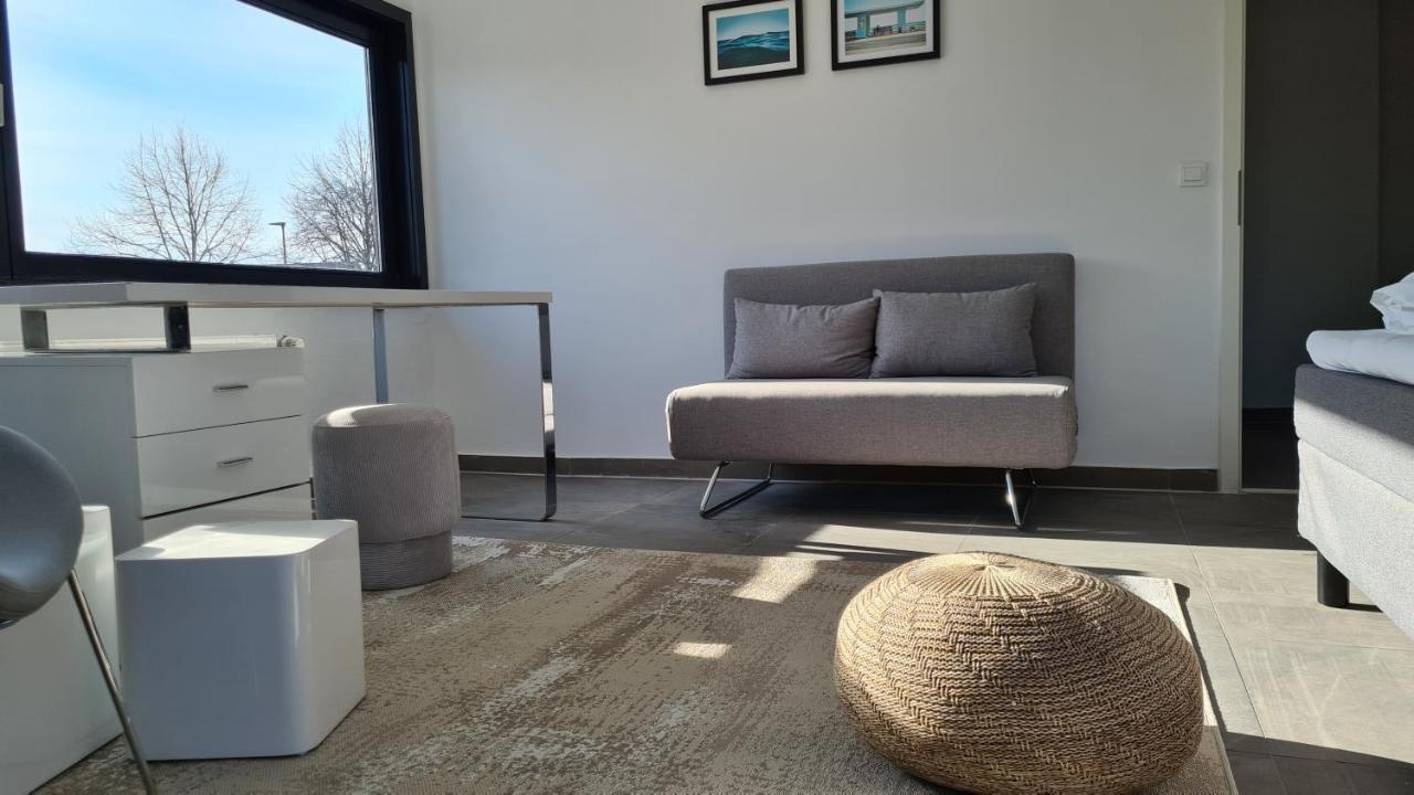 Plenus Airport Arsterdamm Apartment
